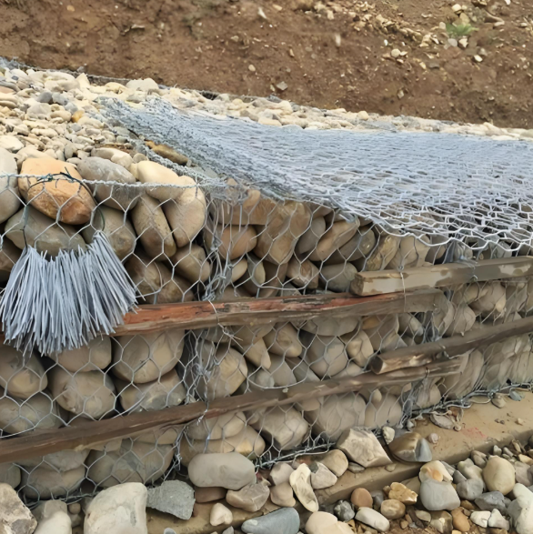 Son şirket blogları hakkında Gabion Örgü Makineleri Nehir Düzenlemesi ve Eko-Yamaç Yeşilendirmesini Nasıl Destekler?