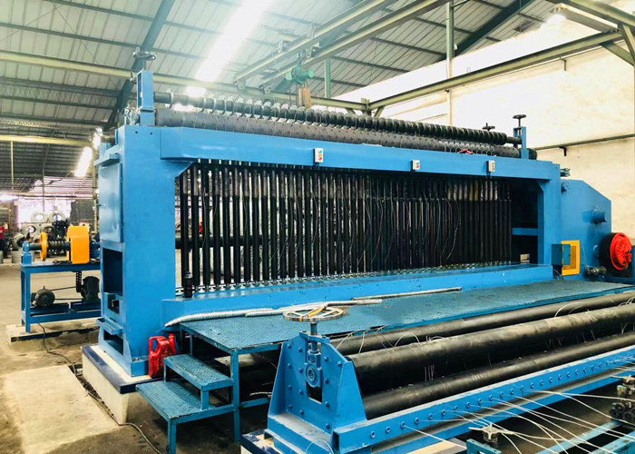 Son şirket blogları hakkında Endonezya müşteri, yamaç koruma için otomatik gabion üretim hattını başarıyla çalıştı