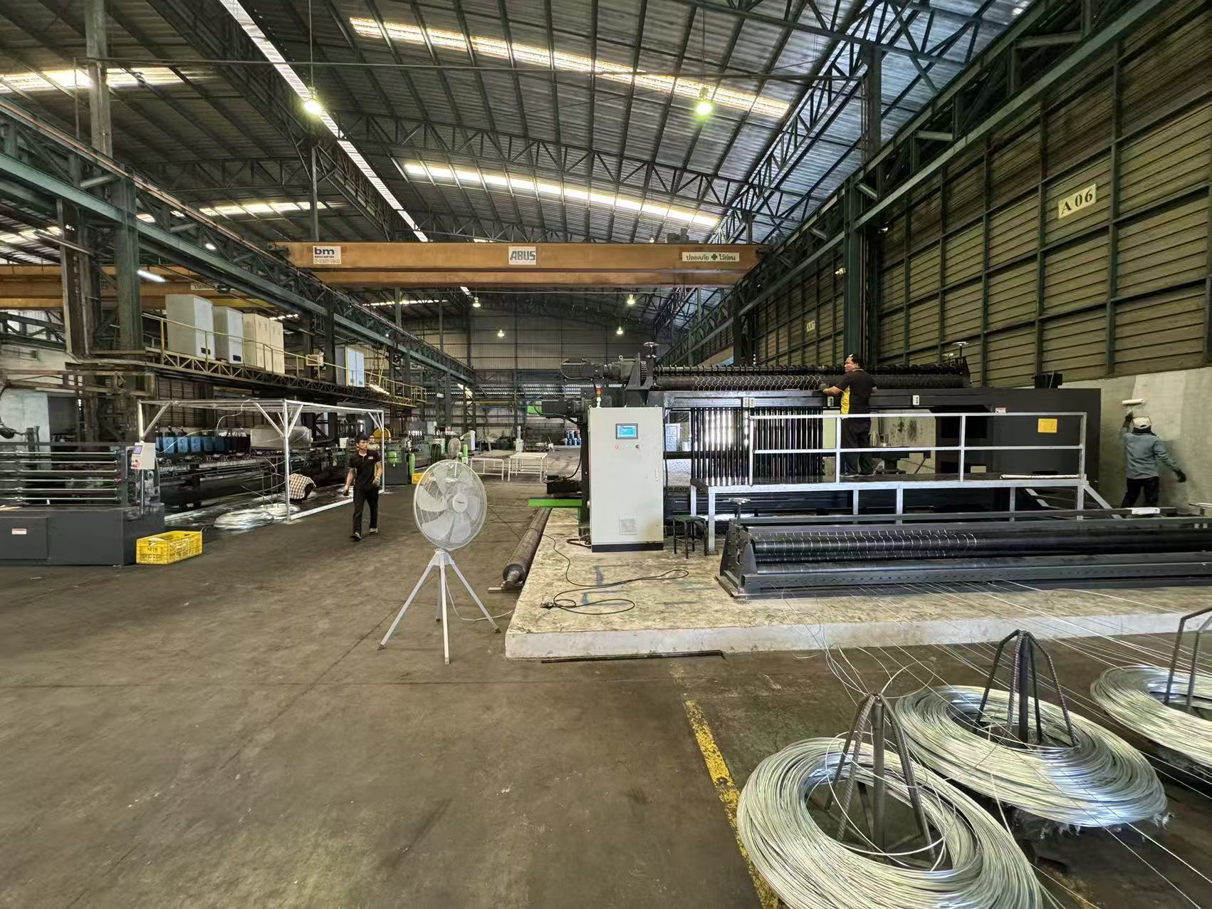 Son şirket blogları hakkında What Causes Low Output in a Gabion Mesh Machine and How Can Production Efficiency Be Improved?