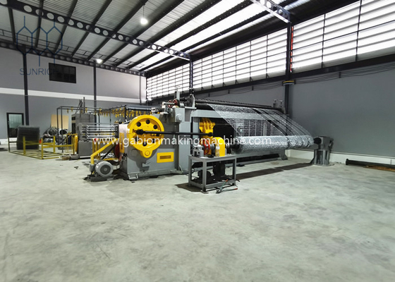 satın al Galvanizli Çelik Tel Gabion Kutusu Makine Yüksek Çekici Gücü Tel Diametresi 2.0mm-4.0mm Çevrimiçi üretim
