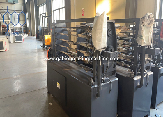 satın al Hızlı üretim hızı 30-50m/min ile 22KW Gabion Mesh hattı Çevrimiçi üretim