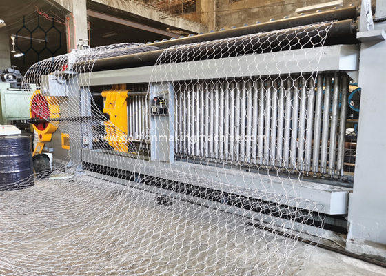 PVC kaplama uzunluğu ayarlama Gabion Mesh Makine 165-226m/H üretim hızı ile